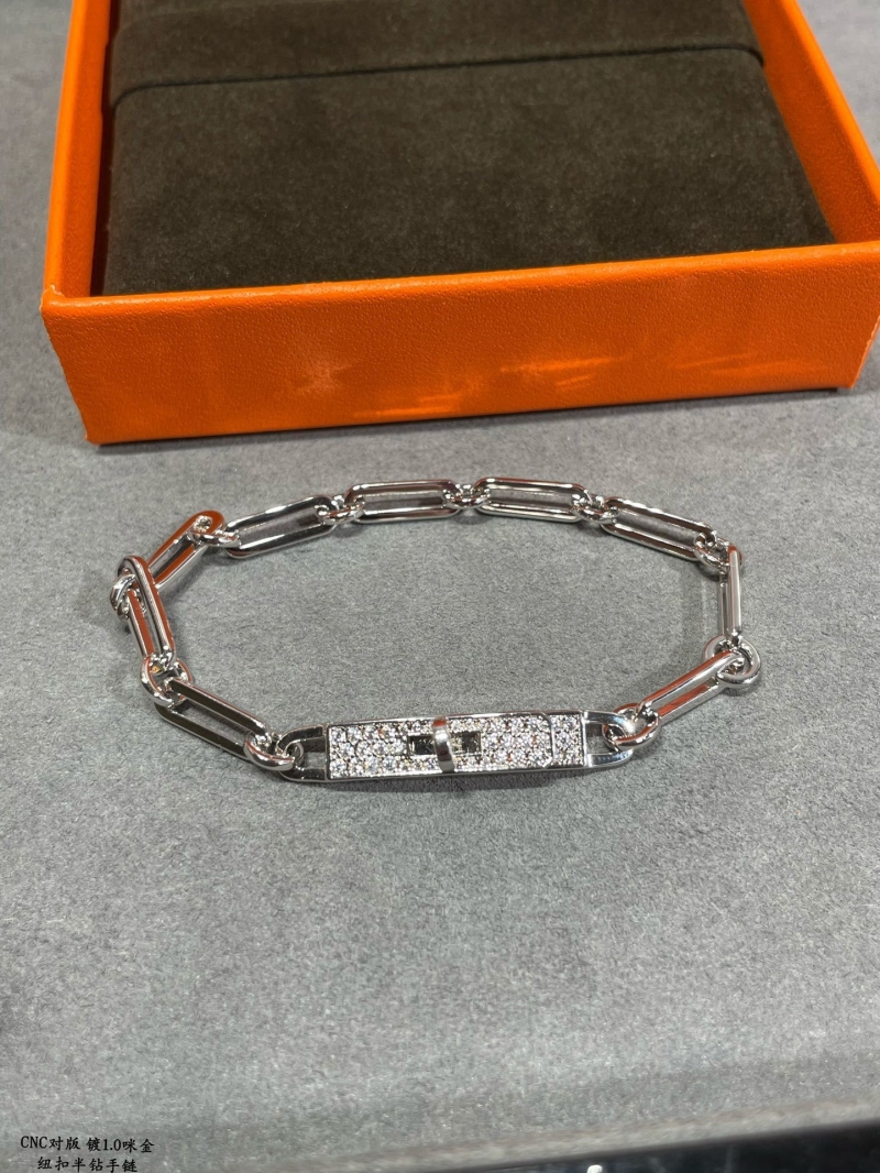 H**me5 bracelets